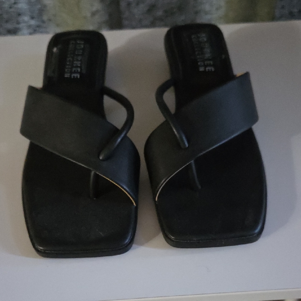 Journee Collection Black Square-Toe Sandals